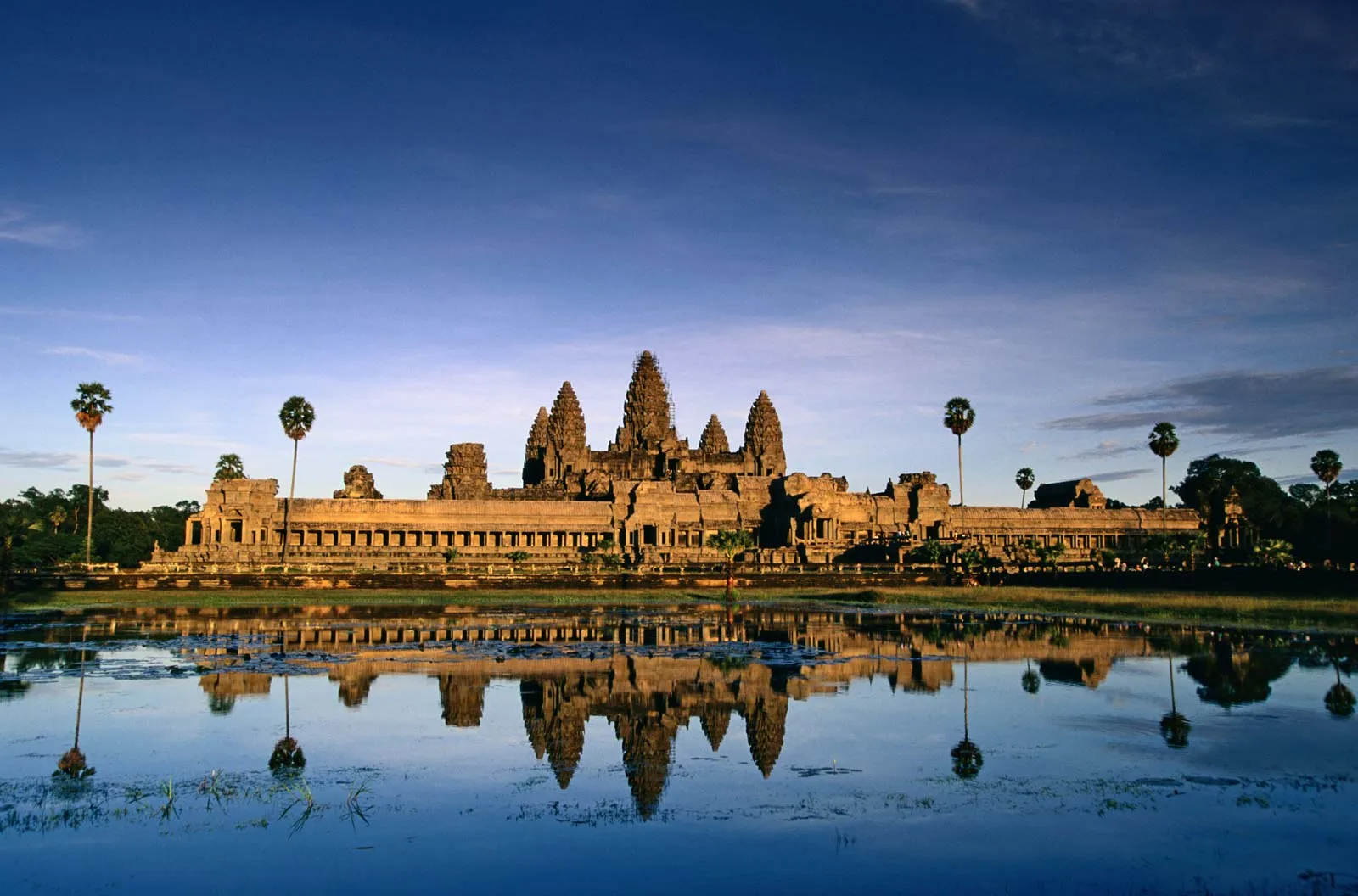 Encantos de Vietnam y Camboya